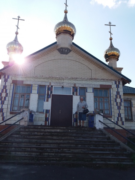 Файл:Всіхсвятський храм с. Токарі.jpg