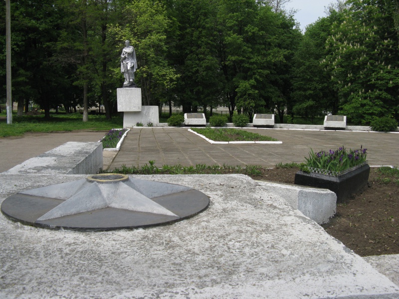 Файл:Пам’ятник загиблим воїнам с.Косівщина.jpg